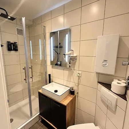 Urbannest Noir Suite * Hannover